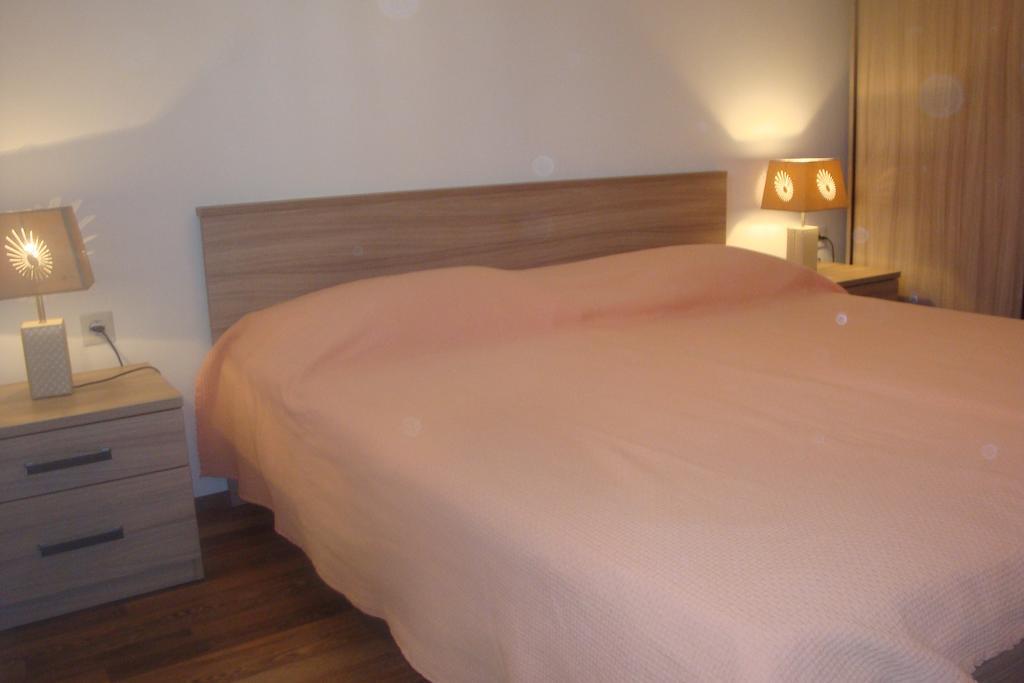 Apartments Pavlov Tisno Cameră foto